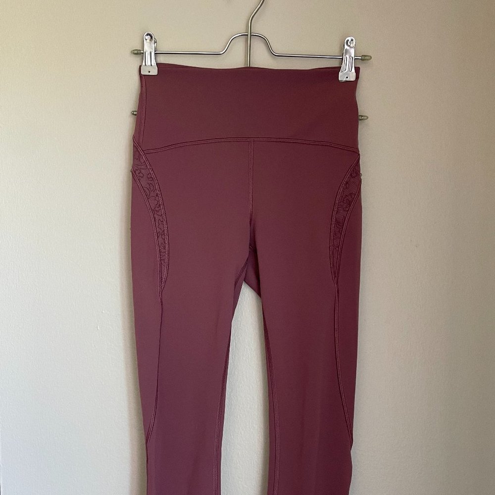 Lululemon Dusty Rose Pink Leggings - Floral Accents (M)